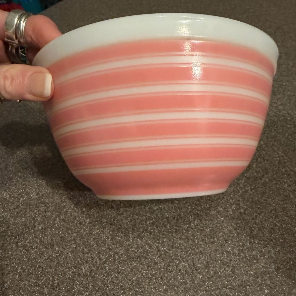 Vintage Pyrex Pink Striped Bowl - Picture 4 of 5